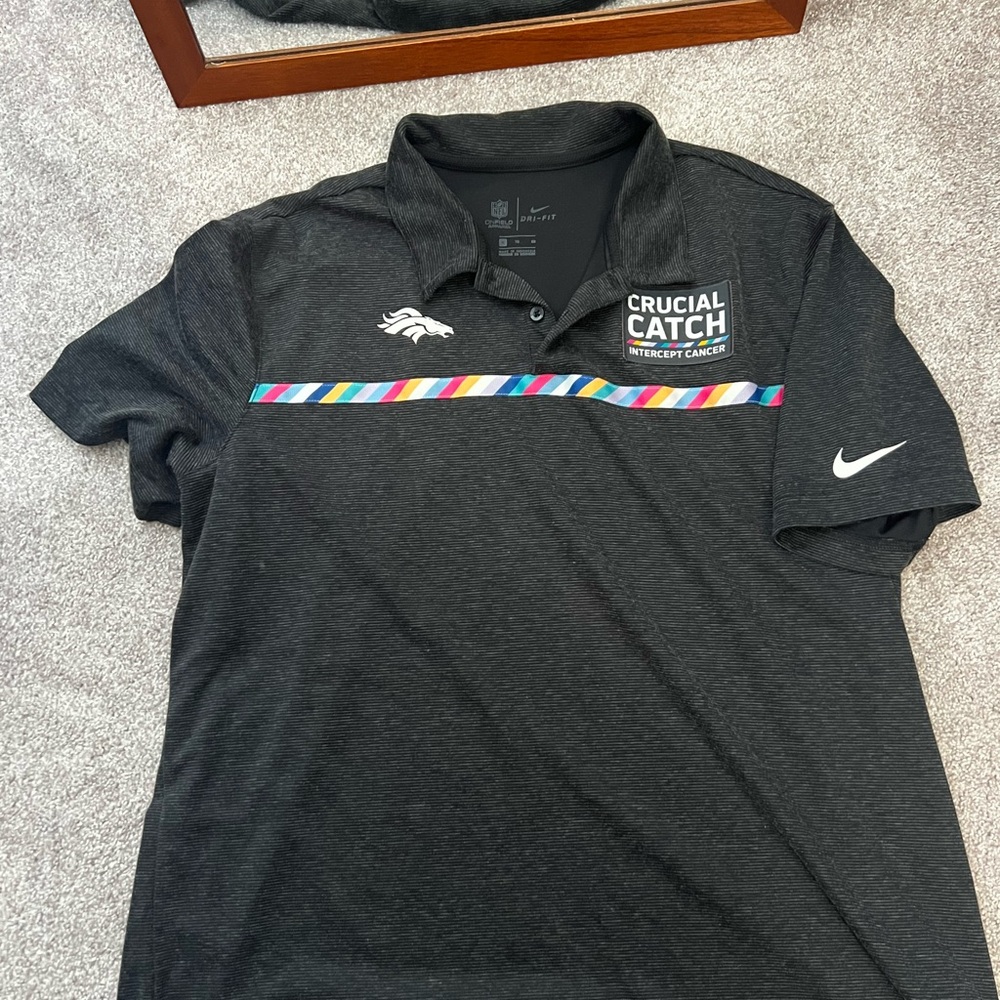 Nike Dri Fit Denver Broncos Crucial Catch Polo - great condition